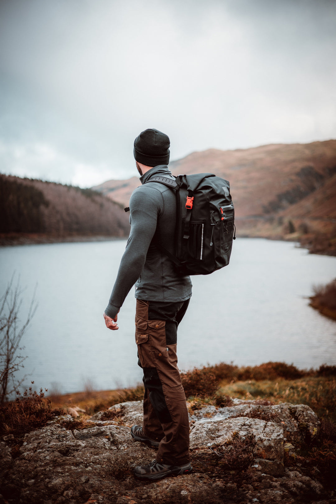 RED PADDLE WATERPROOF BACKPACK 30L BLACK